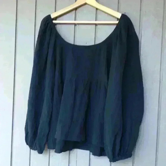 Universal Thread Blue Square neck Top - Picture 3 of 4